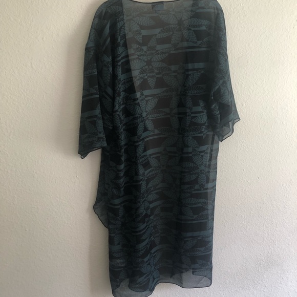 LuLaRoe kimono - Picture 4 of 5